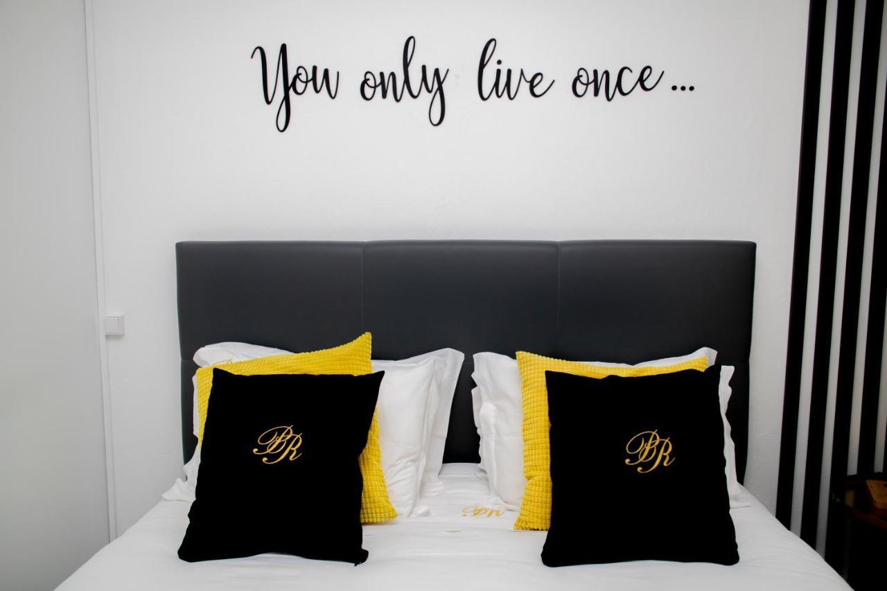 Posh Residences กิมาไรส์ ภายนอก รูปภาพ